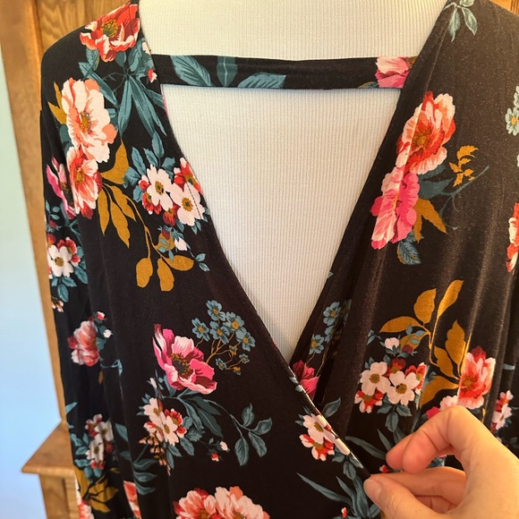 LOFT Open Back Black Floral Long-Sleeve Mini Dress Pink & Teal Accents size 14 - Picture 7 of 16